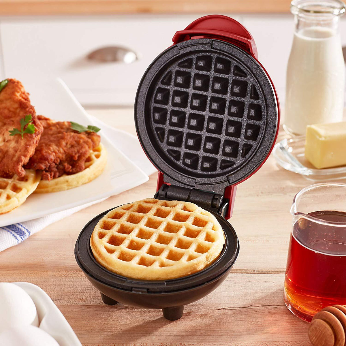 Mini Waffle Maker – Compact Non-Stick Breakfast Maker (350W, Portable Design)