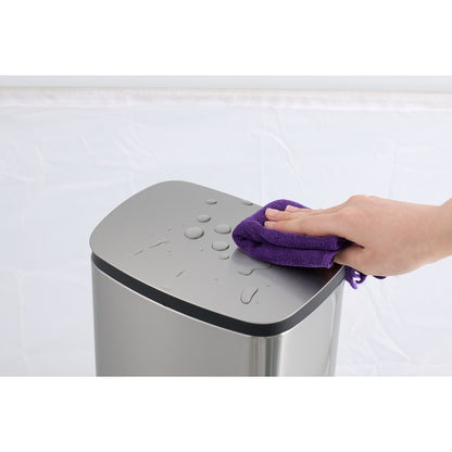Stainless Steel Kitchen Trash Can (5L Compact)