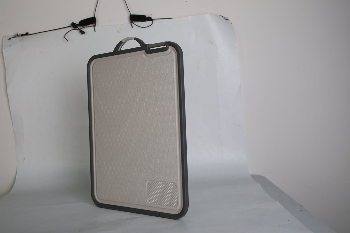 2-IN-1 Double-Sided Cutting Board (Stainless Steel + PP)